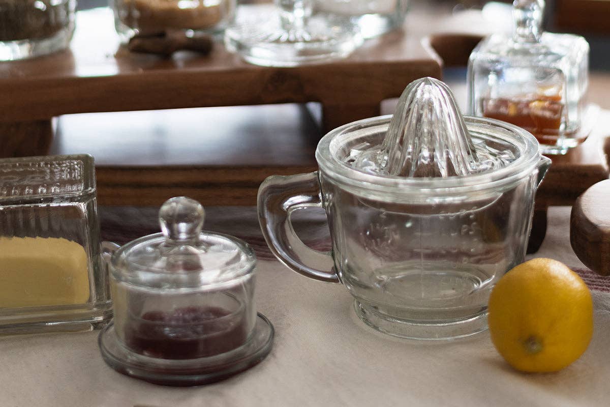 Bistro Glass Citrus Hand Press Juicer with Measuring Cup - Image 6