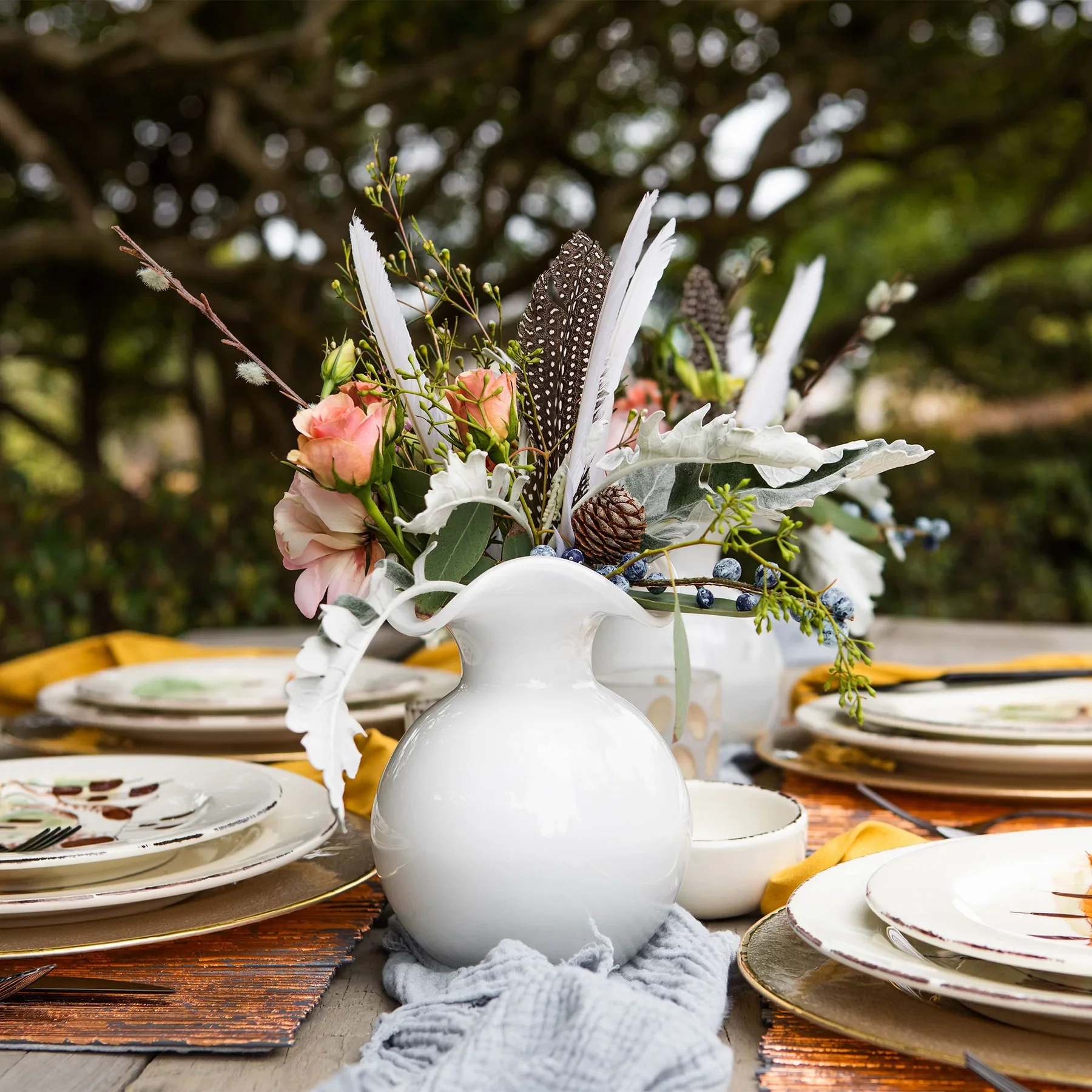 Vietri Hibiscus Glass White Fluted Vase