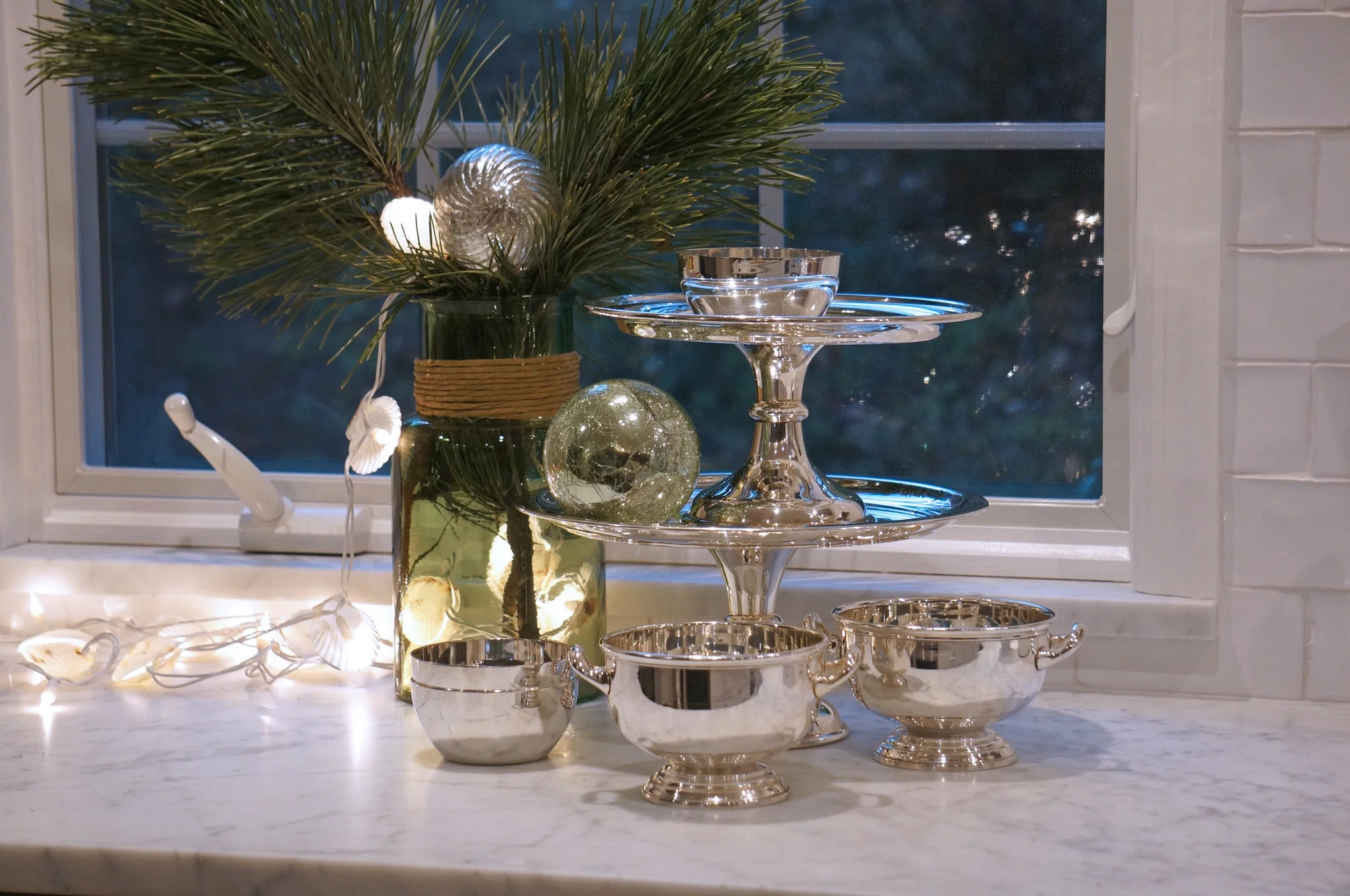 Hôtel Silver Pedestal Cake Stand - Image 18
