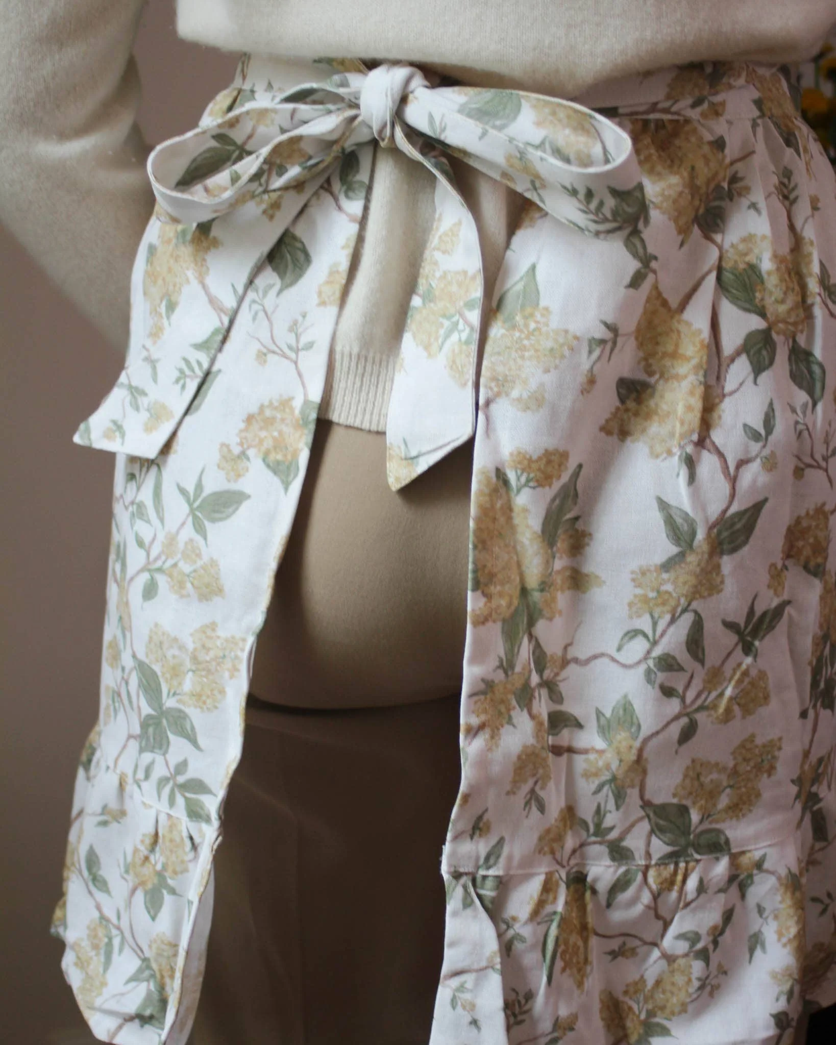 Hyacinth Linen Floral Apron Dress: Marigold - Image 5